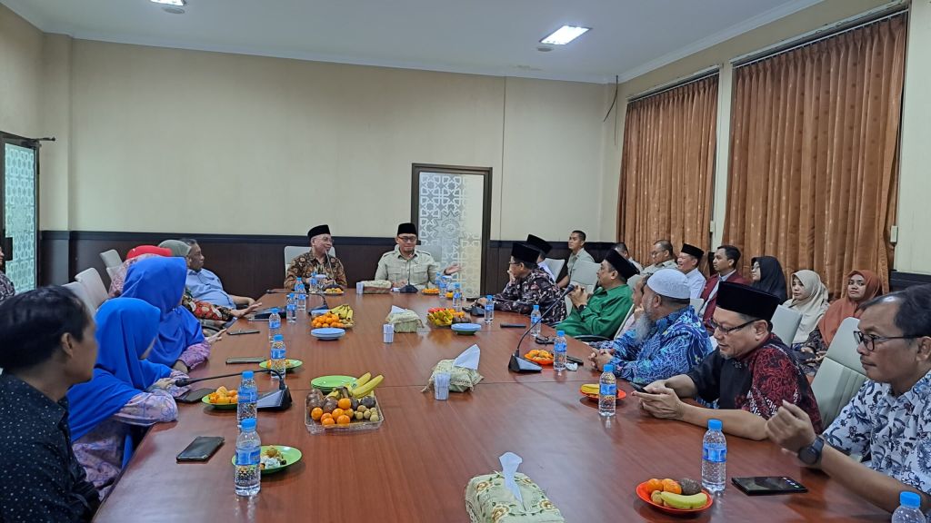 Bahas Revisi UU Haji dan Umroh, Wakil Kepala BP Haji Sowan ke PWM Jatim 