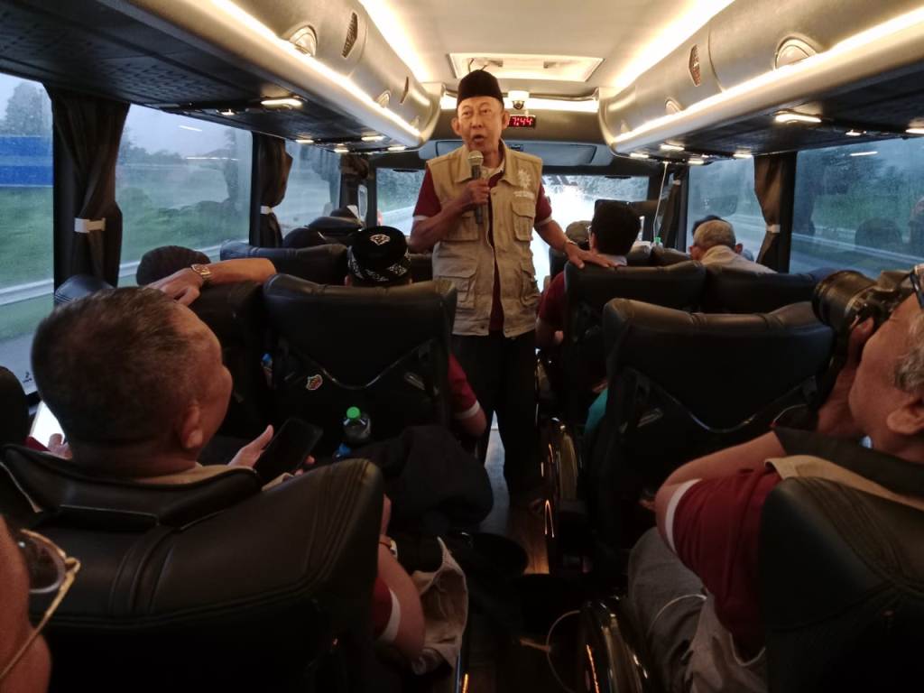 Parade Tausiyah di Jet Bus: Perjalanan Menuju Raker Majelis Tabligh PWM Jatim di Semarang