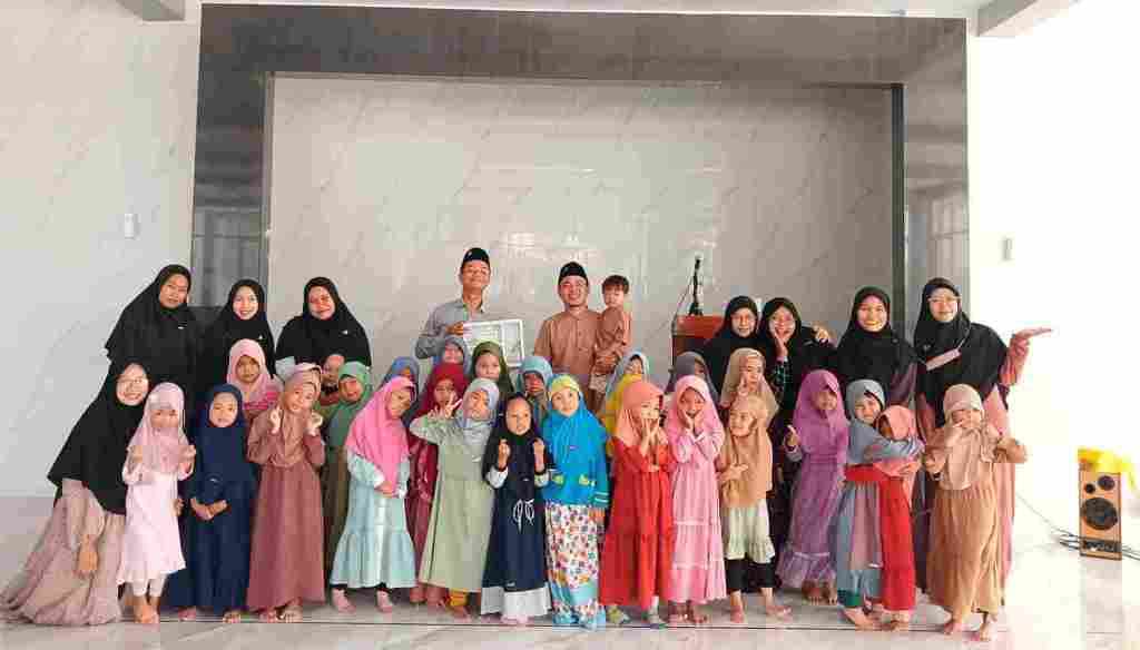 Safari Masjid KB-TK ABA 1 Buduran Tumbuhkan Kecintaan Kepada Masjid