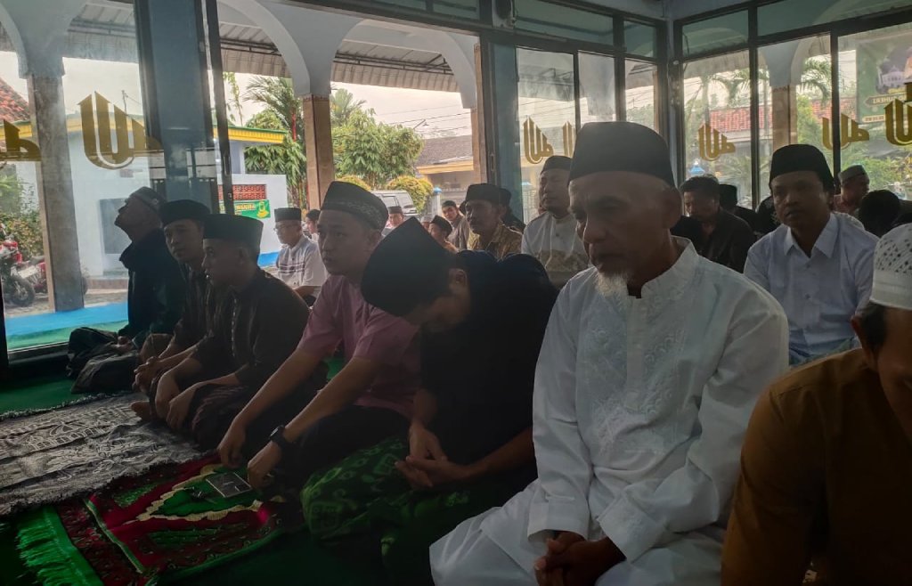 Salat Idulfitri di Masjid Nurul Huda PRM Ranupakis: Air Mata Jamaah Mengiringi Khotbah