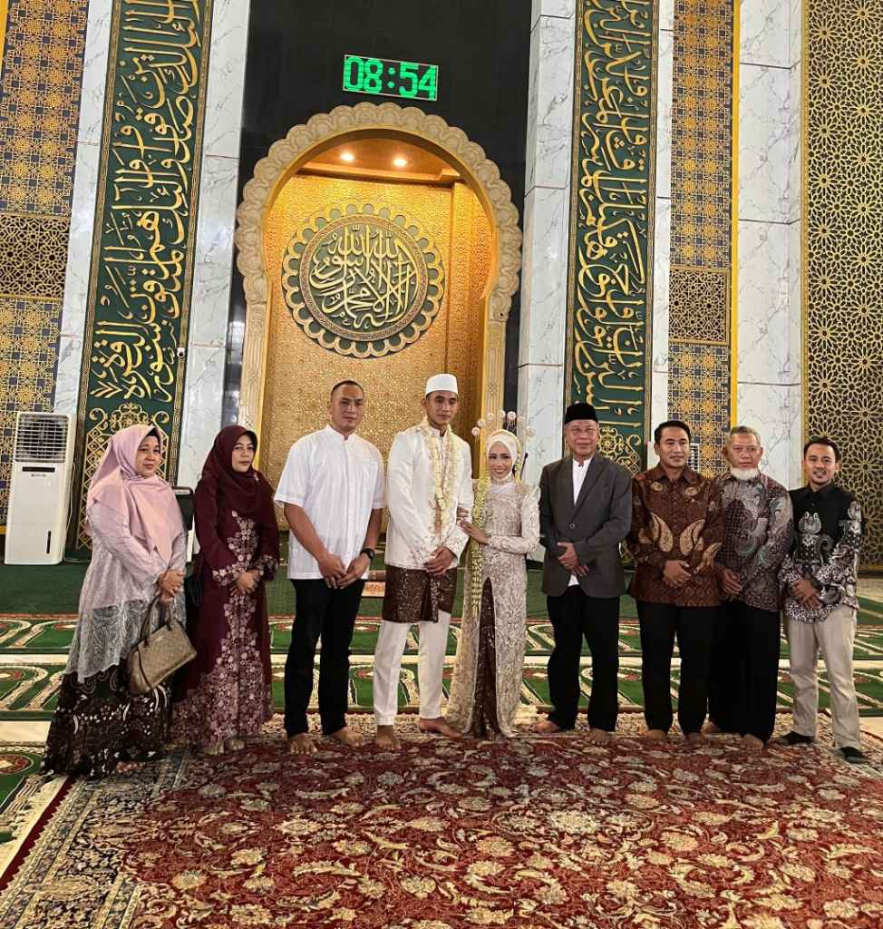Ketua PWM Jatim Hadiri Akad Nikah Rizky Ridho, Momen Penuh Haru di Masjid Al Akbar