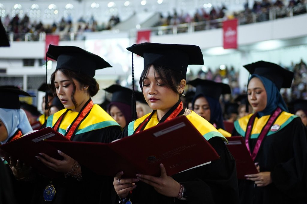 Dubes RI untuk Mesir Ajak Lulusan UMM Bangun Indonesia Lewat Pendidikan dan Ekonomi Syariah