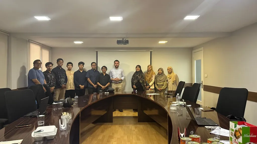 UMS dan PCIM Turki Bahas Digitalisasi Ekonomi Syariah dalam Forum Internasional