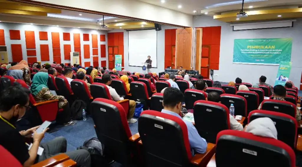 84 Guru SD di Surabaya Ikuti Pelatihan Dasar Coding dan AI di UM Surabaya