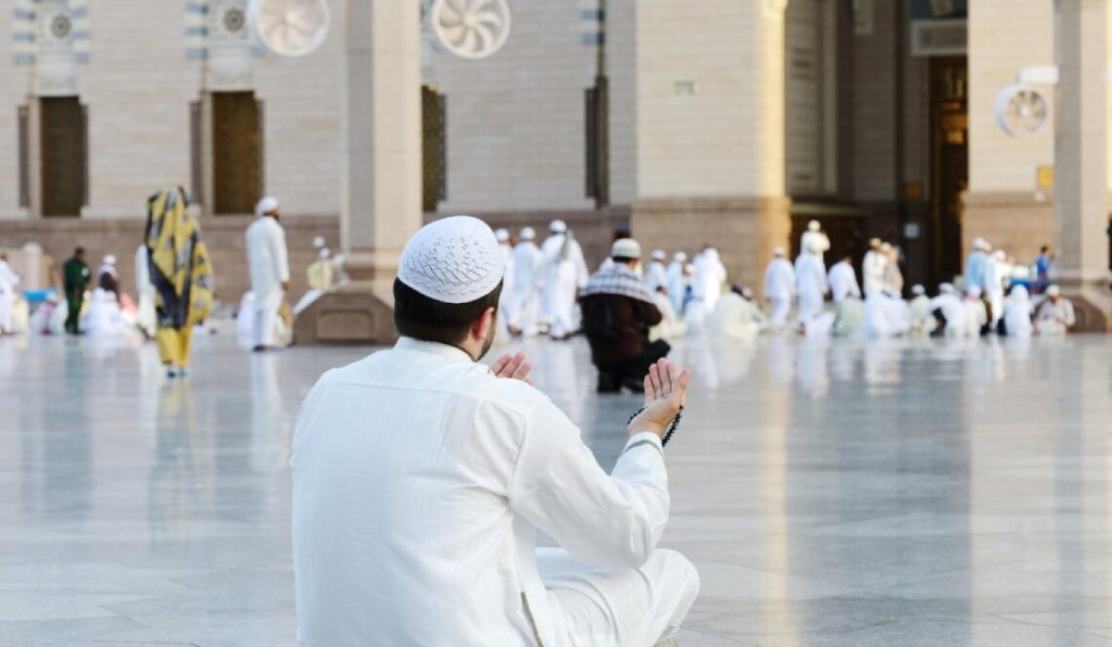 Investasi Abadi yang Ditawarkan Allah