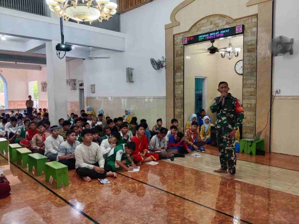 MPLS SMP Muhammadiyah 15 Surabaya Sosialisasikan Bahaya Judi Online, Napza dan Pornografi 