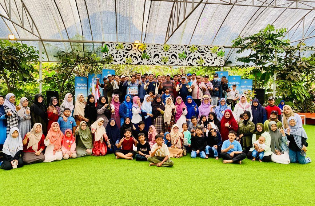 Penuh Haru, Guru Purnatugas Terima Tunjangan dan Hadiah Spesial dari SD Musix