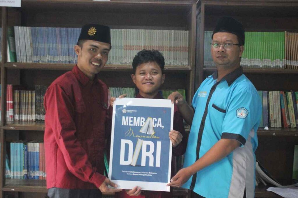 Membaca, Menemukan Diri, Penanda Semangat Sastra di SMA Fourmula