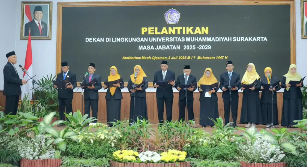 UMS Kukuhkan 12 Dekan Baru, Separuhnya Perempuan Kader Aisyiyah