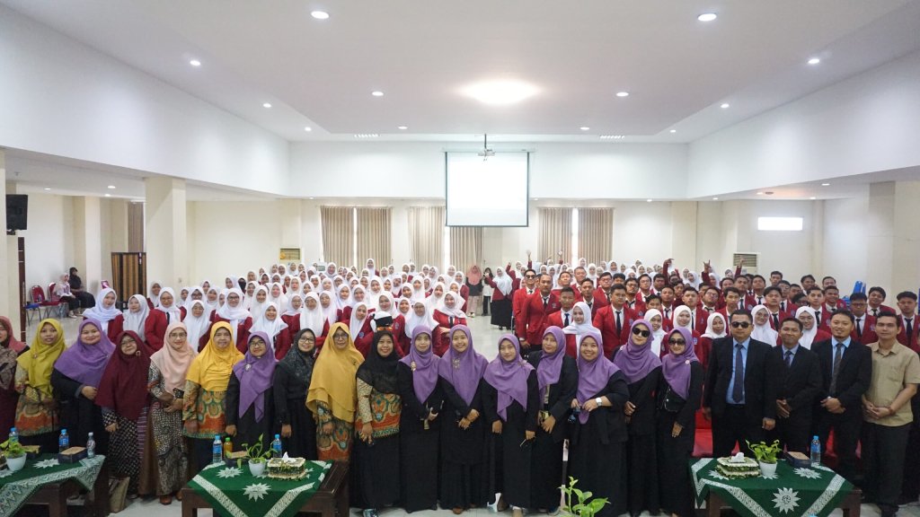 Lulus dari FPIP Umsida, 191 Mahasiswa Siap Melangkah ke Dunia Profesional