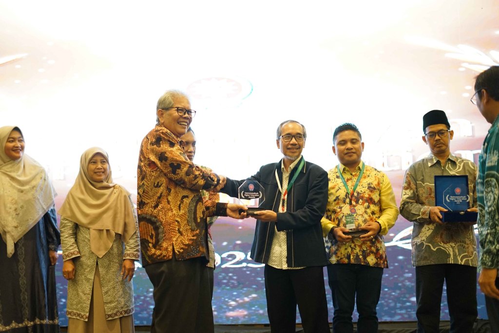 Umsida Raih Peringkat Ketiga Kampus Islami Terbaik di Ajang Muhammadiyah Higher Education Awards 2025
