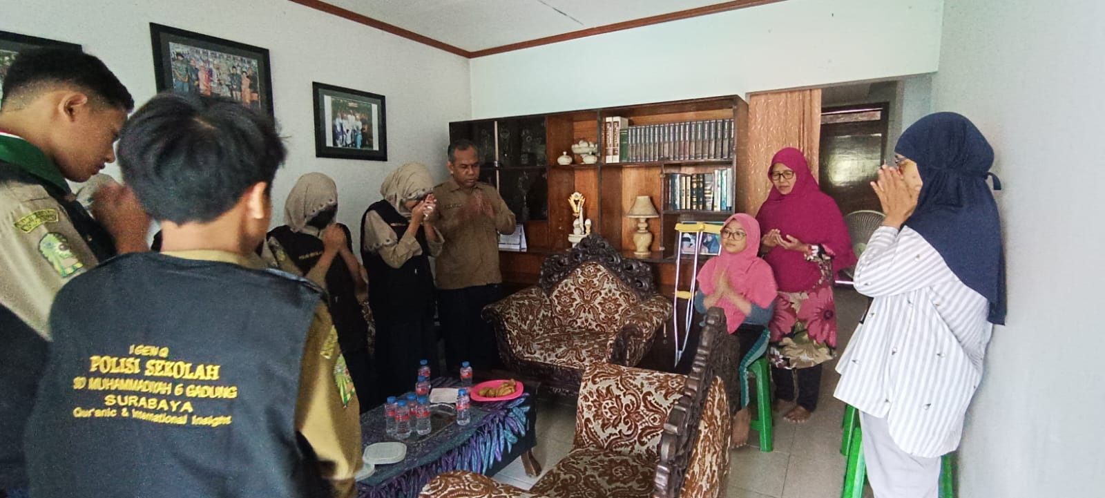 Roadshow I-Gen Q SD Musix Surabaya Jenguk Kawan Sakit