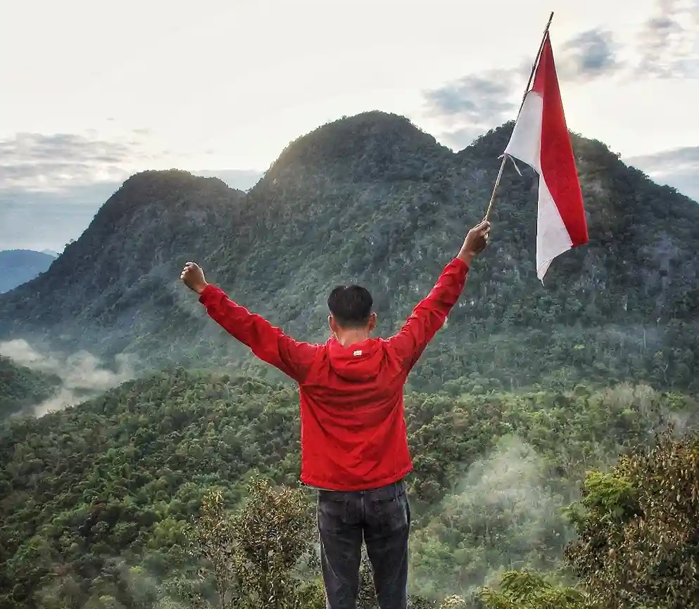 Kita ini Merdeka atau Bebas?