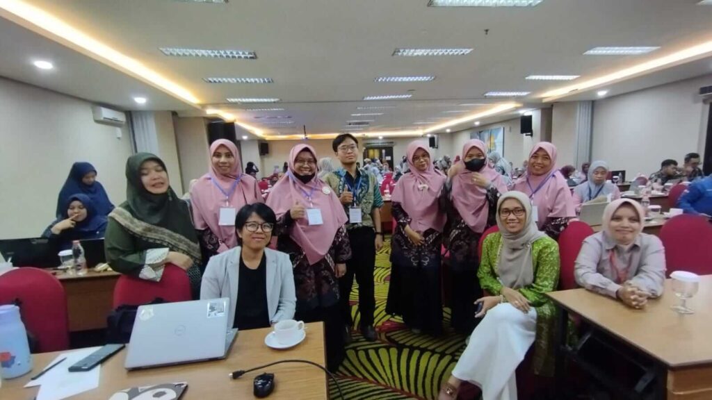 Tingkatkan Kualitas Pembelajaran, 7 Guru ICP SD Musix Surabaya Ikuti Workshop CLIL di Malang
