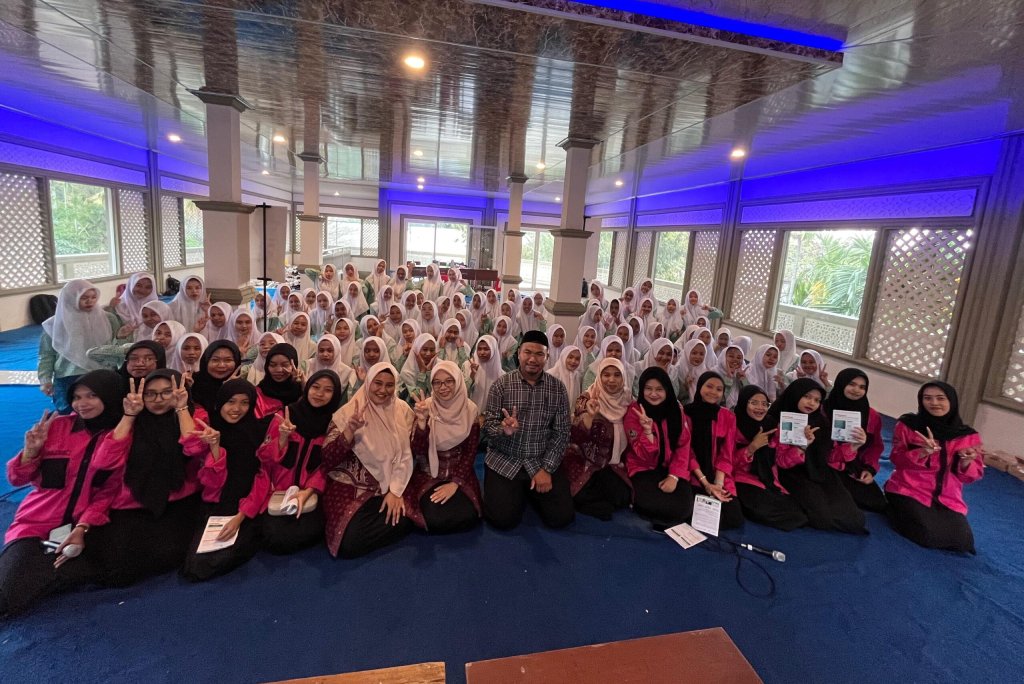 Fikes Umsida Edukasi Remaja An Nur Malang soal Kesehatan Reproduksi