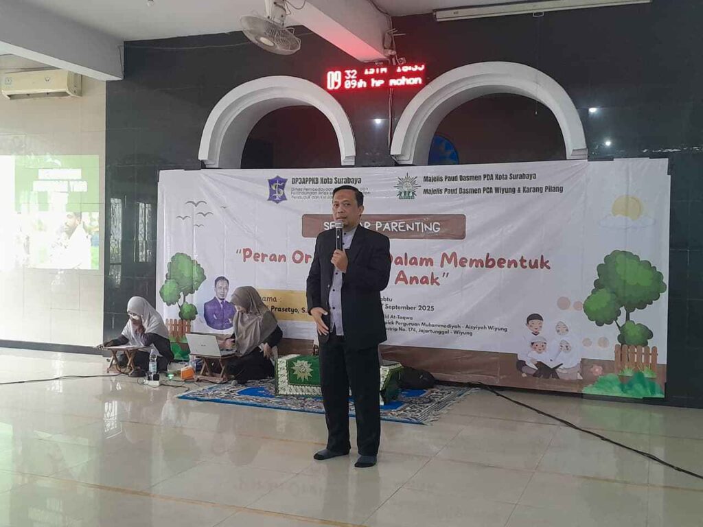 Aisyiyah Kota Surabaya Bersinergi dengan DP3AP2KB Gelar Seminar Parenting Perdana