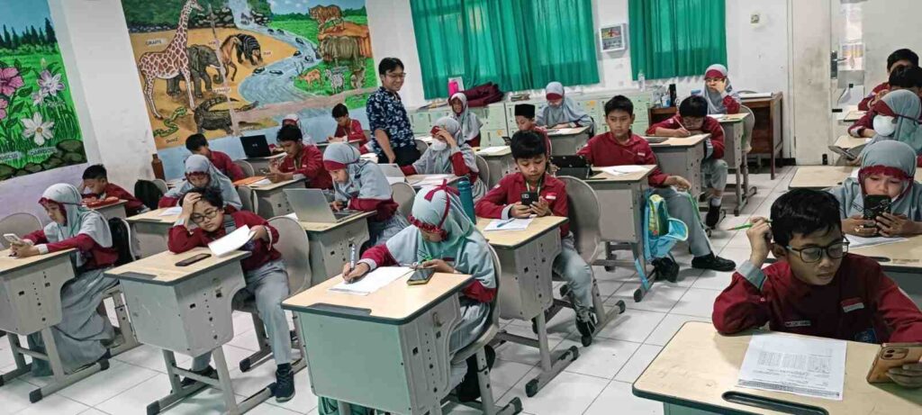 SD Muhammadiyah 6 Gadung Gelar International Kangaroo Linguistic Contest Secara Mandiri