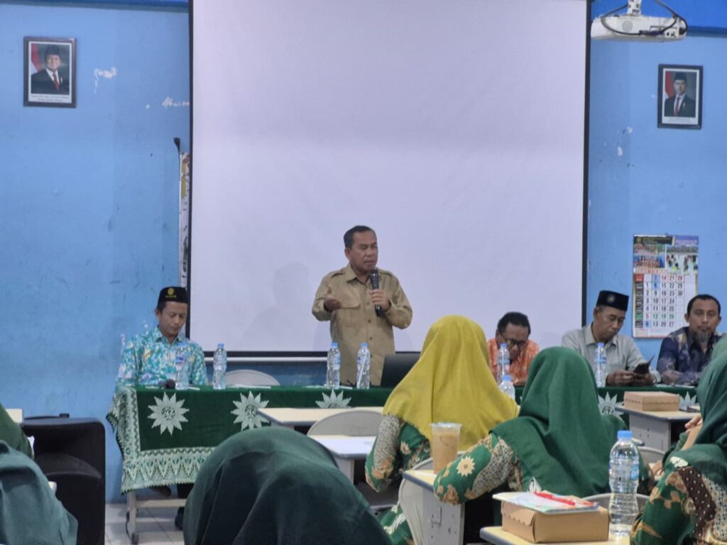 Pembinaan Guru SMP Muhammadiyah 15 Surabaya, Berkompetisi dengan Perubahan