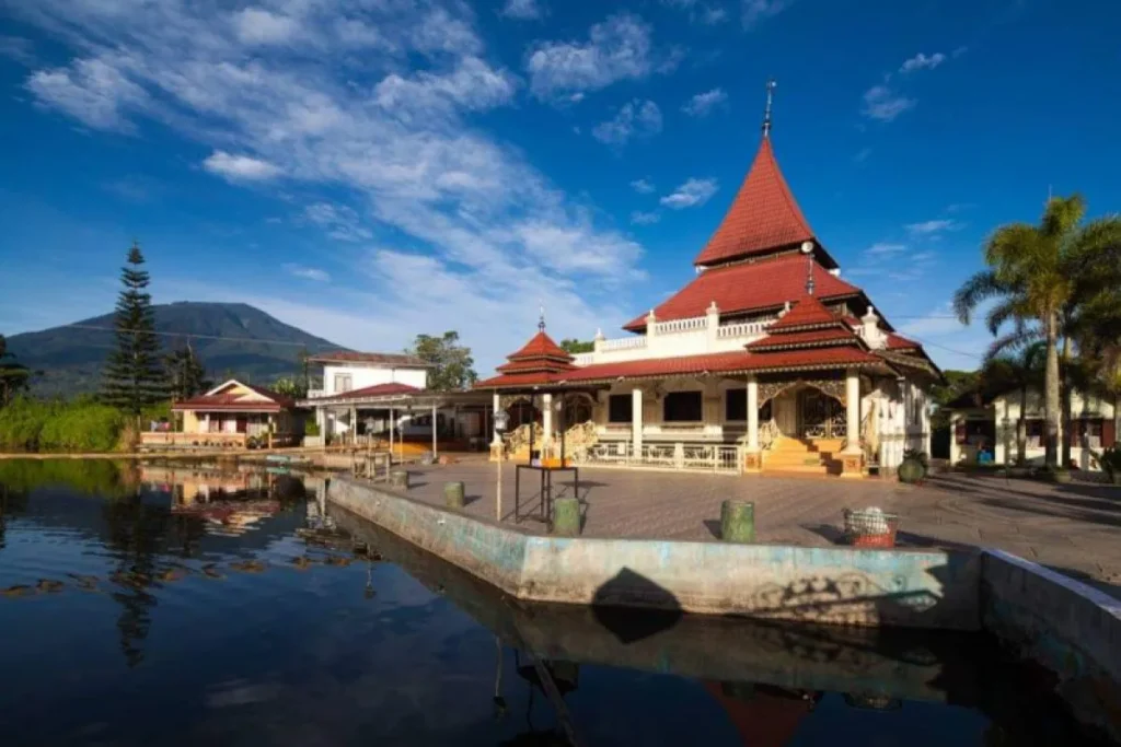 Kekosongan Hati, Kesepian di Tengah Keramaian Dunia