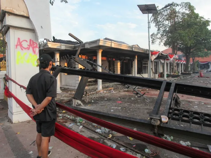 Membaca Damai di Garis Anarkis: Hikmah Tabayyun di Era Penuh Fitnah