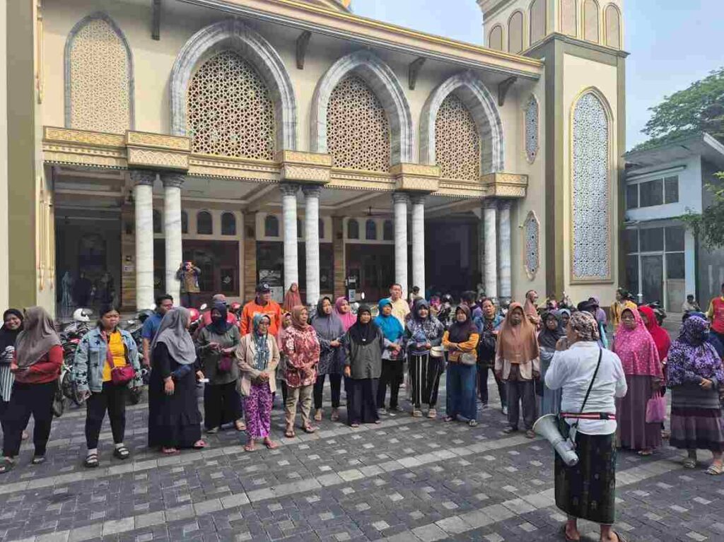 PRM Dukuh Menanggal Bersama YESS Gelar Baksos, 200 Paket Sembako Disambut Antusias Warga