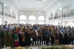 Foto Bersama Peserta Diseminasi TKA, di Asrama Haji Pontianak, Kamis (16/10). 