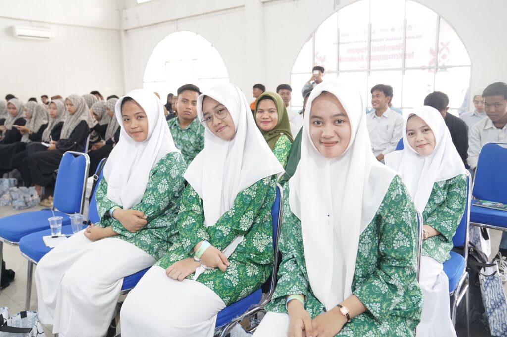 Ikatan Pelajar Putri Nahdlatul Ulama (IPPNU), Diseminasi TKA di Asrama Haji Pontianak, Kamis (16/10).