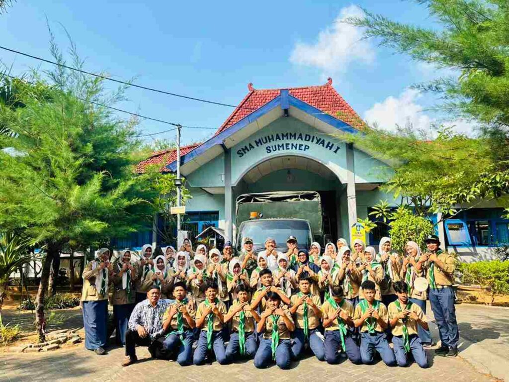 Perkemahan HW SMUTU di Pantai Slopeng: Menanamkan Disiplin, Mandiri, dan Semangat Sukses