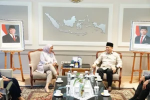 Wamenag, Romo Syafi’i Berbincang dengan Menpan RB, Rini Widyantini di kantor Kemenpan RB, Jumat (17/10/2025).
