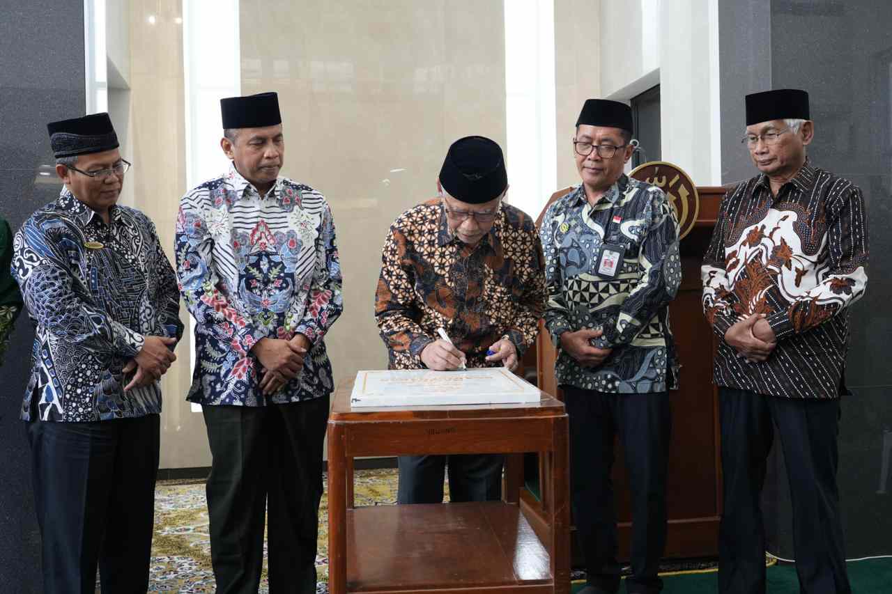 Ketua Umum PP Muhammadiyah Resmikan Masjid Pertama di Sumbu Filosofis Yogja
