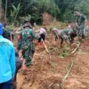 Tim SAR Muhammadiyah Ambil Bagian dalam Pencarian Korban Longsor Petungkriyono