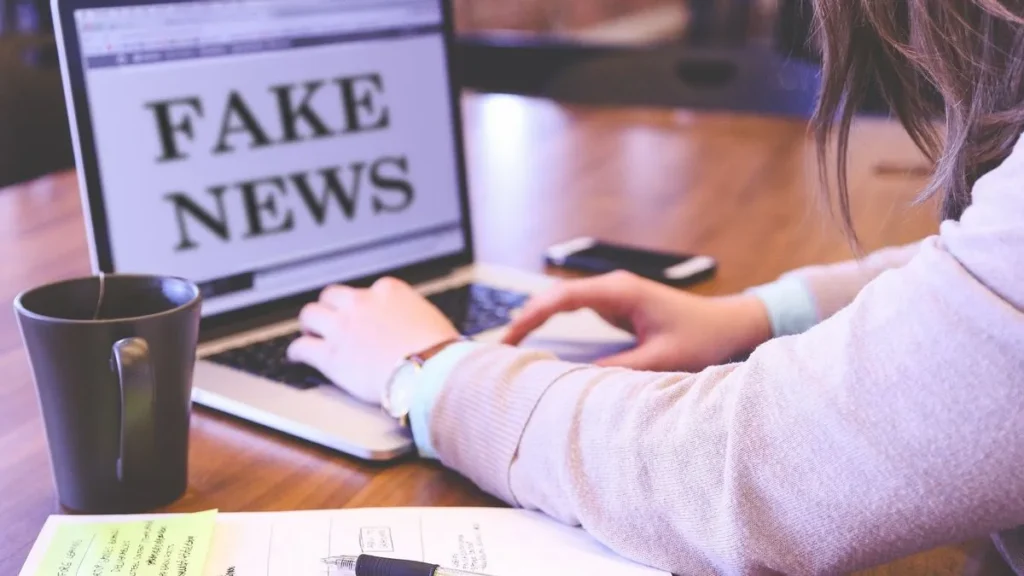 Hikmah Mendengar: Menimbang Kata dan Sumbernya