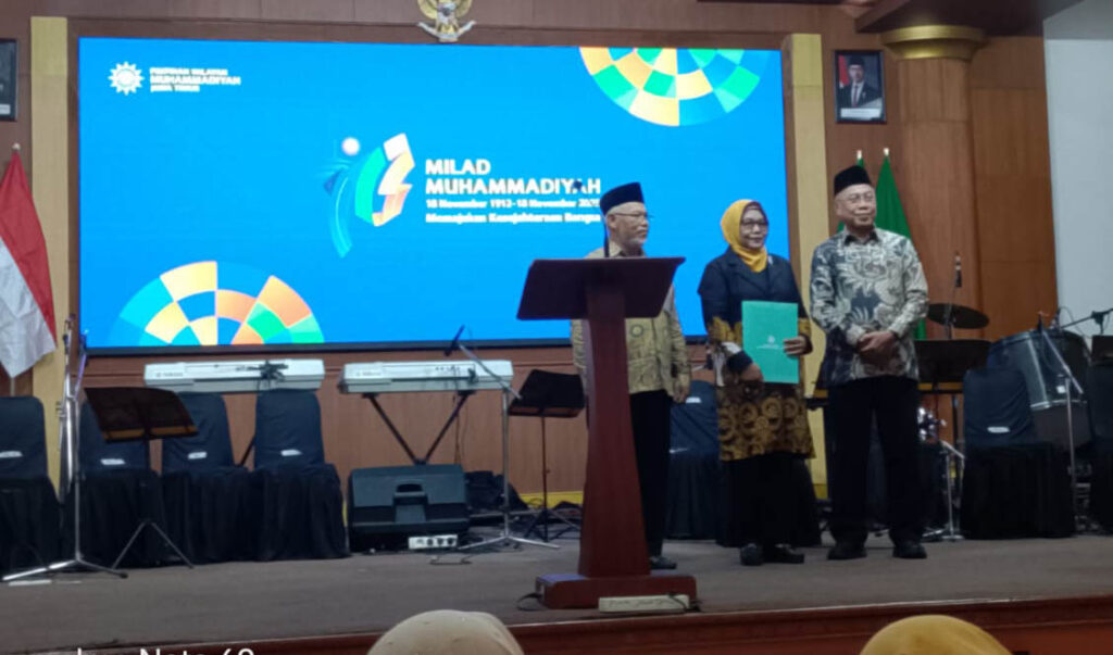 Keluarga Marsinah Raih Penghormatan Khusus dari Muhammadiyah Jawa Timur