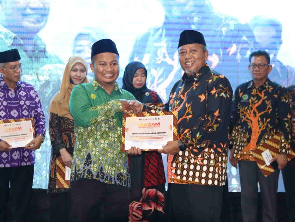 Gemilang di CRM Award 2025: UMLA dan Masjid Ki Bagus Hadikusumo Sabet Penghargaan