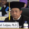 Latipun Dikukuhkan sebagai Guru Besar di Bidang Psikologi