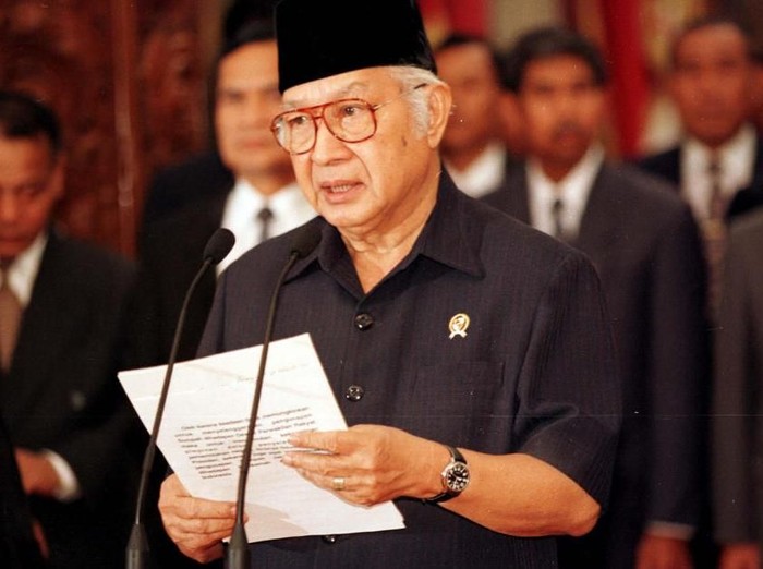 Soeharto dan Polemik Gelar Pahlawan Nasional: Antara Pengakuan dan Pengampunan