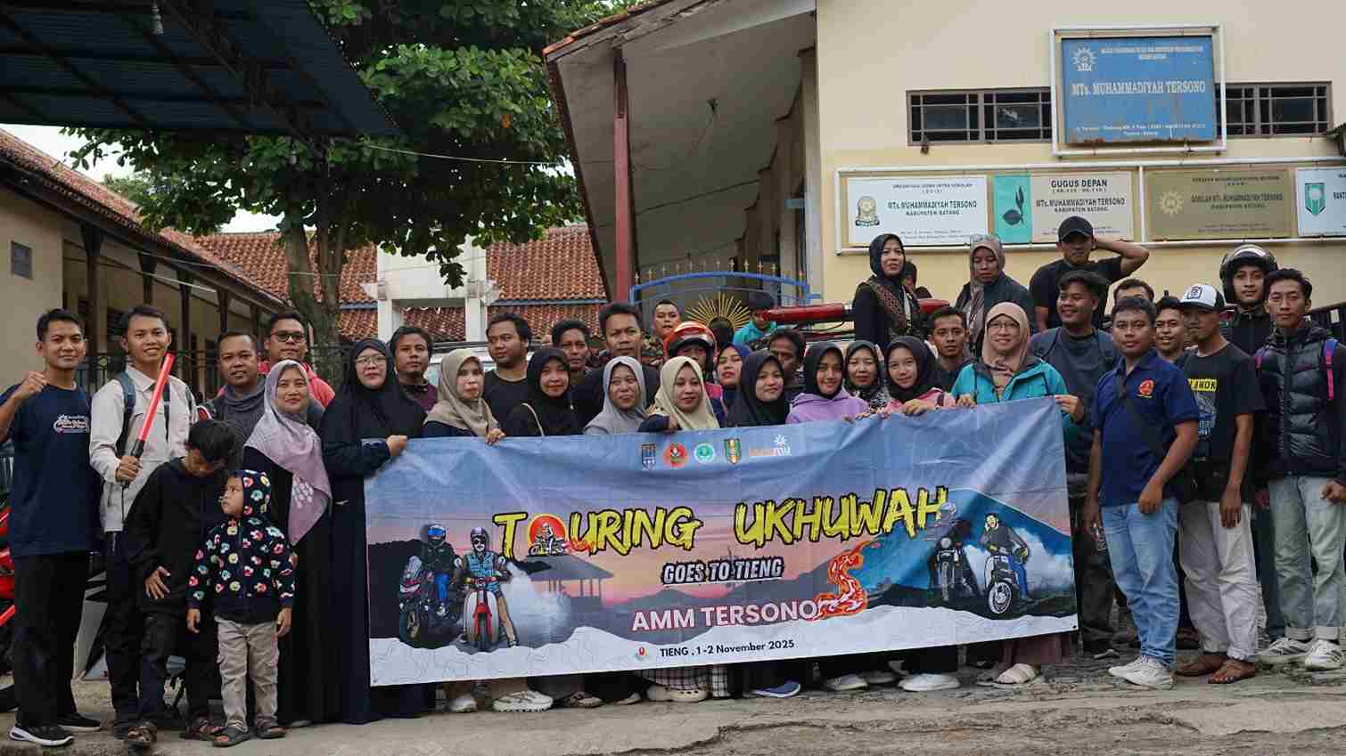 Menembus Kabut Menjalin Ukhuwah: Touring AMM Tersono Batang