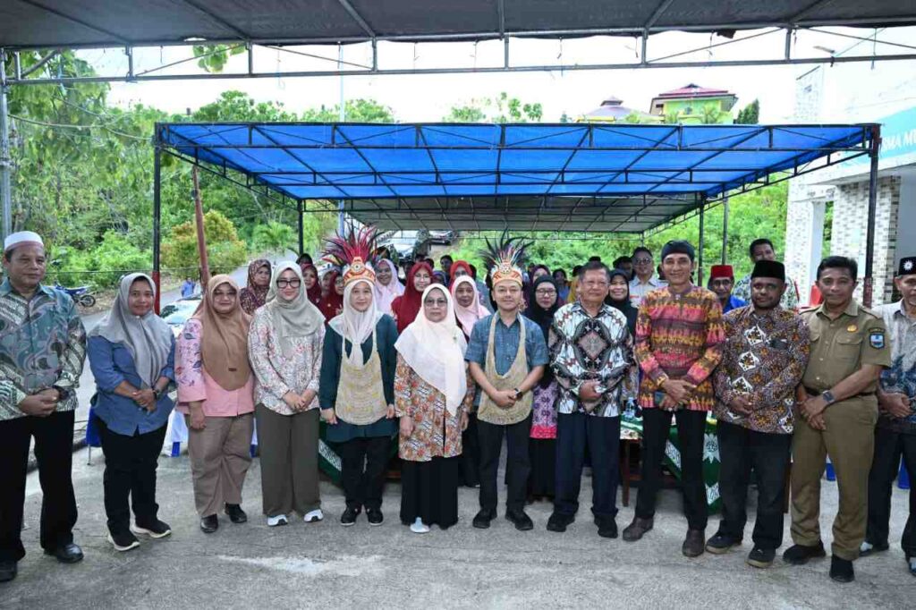 Wamen Dikdasmen Apresiasi Guru-guru Sekolah Muhammadiyah di Wilayah Terpencil