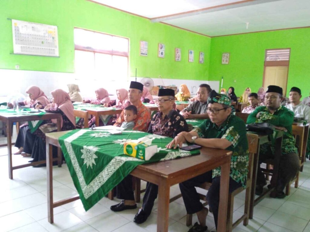 Madrasah Ahmad Dahlan: Ikhtiar PCM Karanglewas Menyiapkan Kader Muhammadiyah Masa Depan