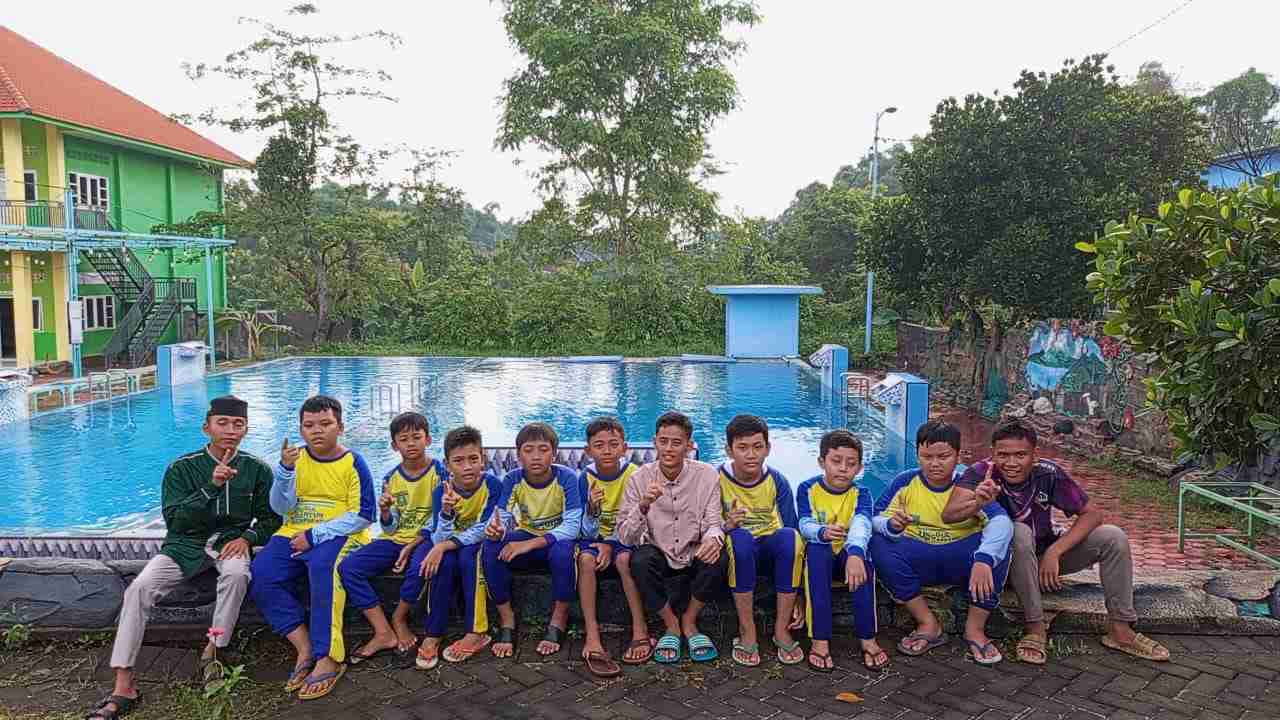 Tahfidz Camp SD Muhammadiyah 18 Surabaya Isi Liburan Akhir Tahun di eLKISI Edupark Mojokerto