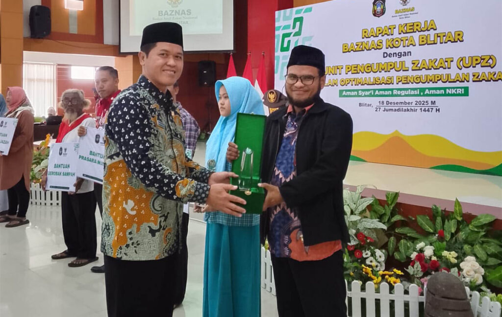 Muhammad Nur Alam Fajar Syam dan Terangkatnya Derajat karena Ilmu