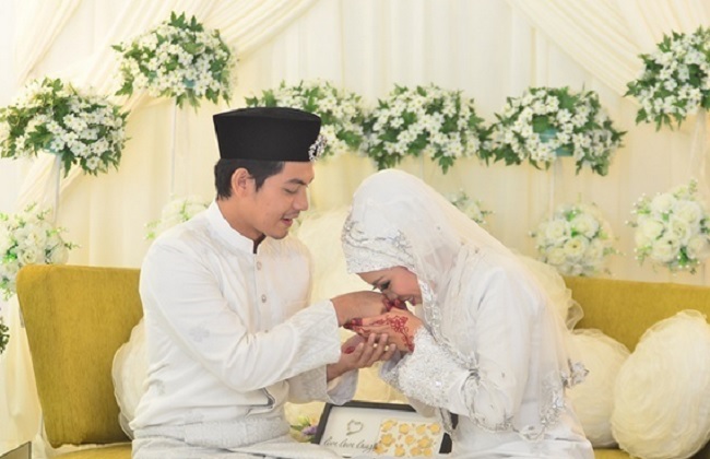 Ketaatan dan Ketenangan: Memahami Konsep Ridha Istri Ada pada Suami