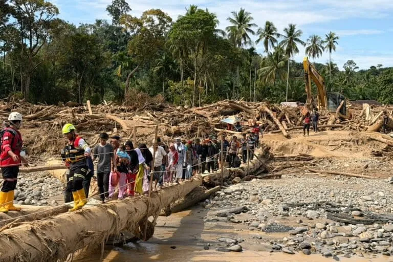 Paradoks Al Insan Hayawan Natiq dan Kerusakan Alam