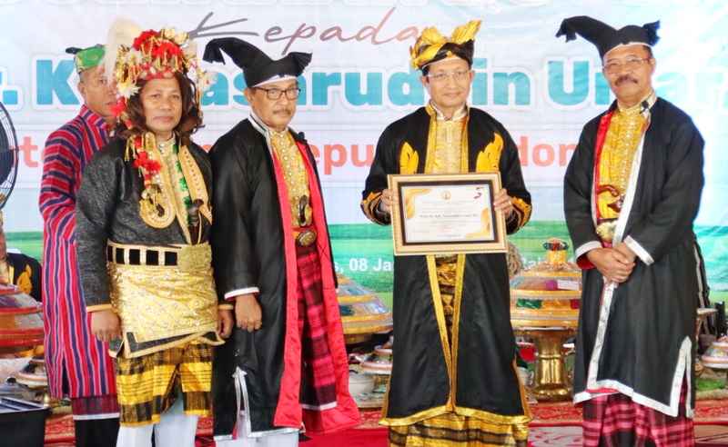 Menag Dapat Gelar Kehormatan Adat Mia Ogena I Sara Agama dari Kesultanan Buton