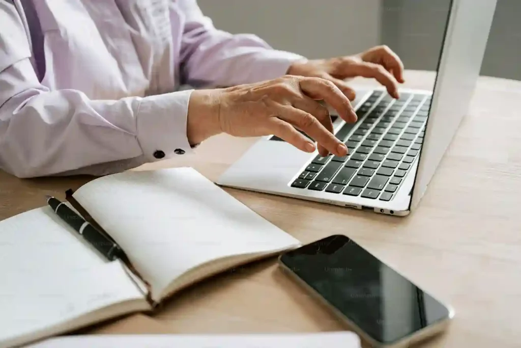 Jihad Pena: Merangkai Cahaya di Atas Kertas