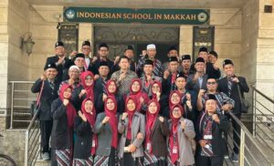 Foto Bersama Kepala SD/MI Muhammadiyah se-Kota Surabaya