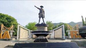 Monumen Nani Wartabone berdiri di lapangan Taruna Remaja, Kota Gorontalo. (ist) 