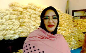 Hampir setiap menu dilengkapi dengan kerupuk. (ig)