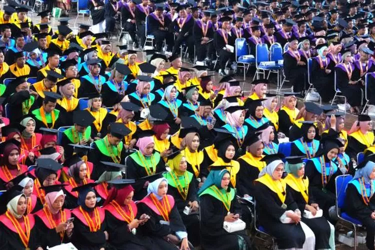 Ilustrasi wisuda salah satu perguruan tinggi di Indonesia.
