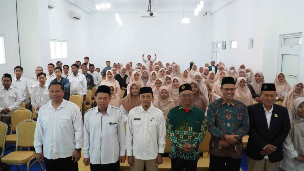 Perkokoh Ideologi, IMBS Gelar Penguatan AIK selama Tiga Hari di UMKT Samarinda.